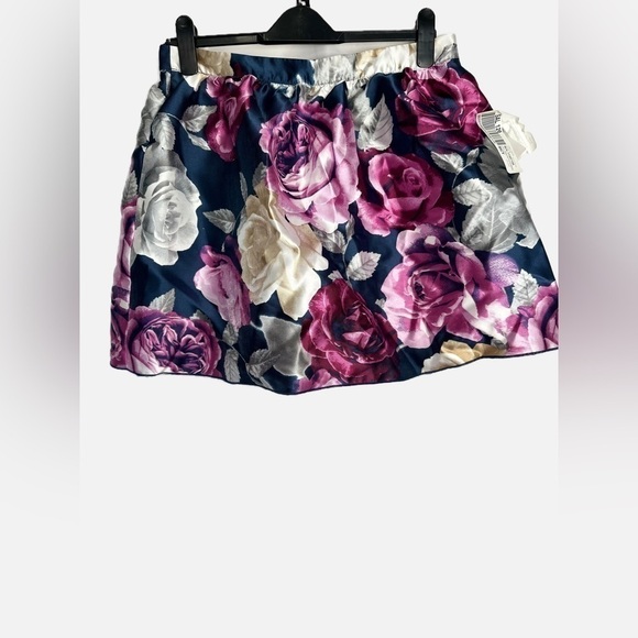 NWT Speechless Juniors Floral Mini A-Line Skirt - Picture 2 of 4